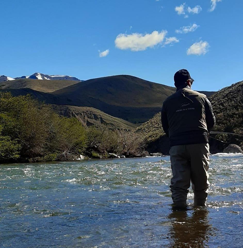 Bardas Del Limay Dormi-Con Hidromasaje - Totalmente Equipado Plottier Bagian luar foto